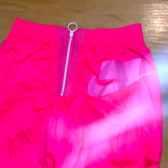 RARE VINTAGE NIKE HOT PINK WINDBREAKER UNISEX SZ LARGE CUFFED PANTS WITH ZIPPER - Picture 4 of 6